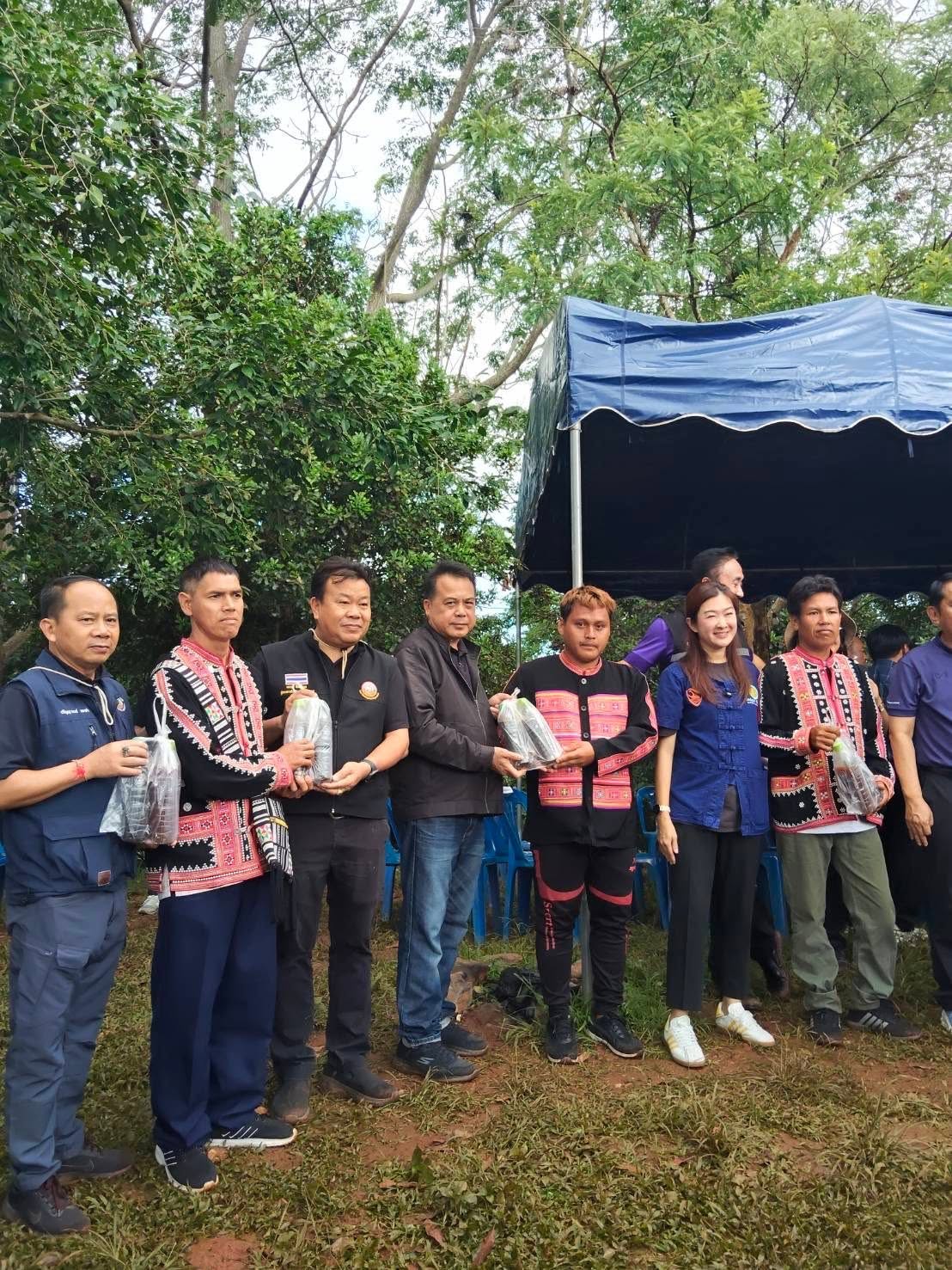title - รองเลขาธิการ ส.ป.ก. ร่วมติดตามรัฐมนตรีช่วยว่าการกระทรวงเกษตรและสหกรณ์ (นางสาวปิยะรัฐชย์ ติยะไพรัช) ลงพื้นที่ตรวจราชการใน อำเภอเมือง จังหวัดเชียงราย